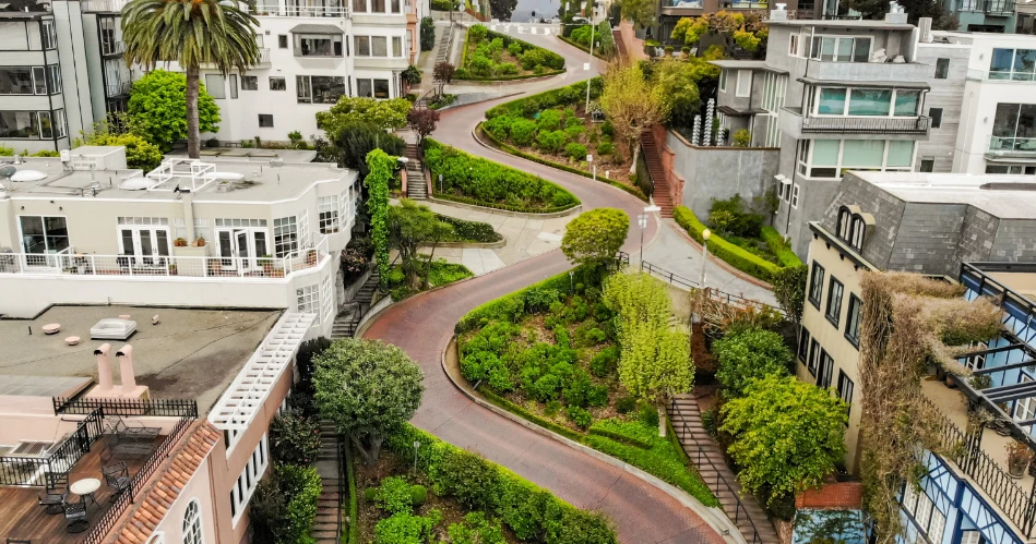 Complete San Francisco Travel Guide: Top Attractions, Iconic Landmarks & Secret Spots